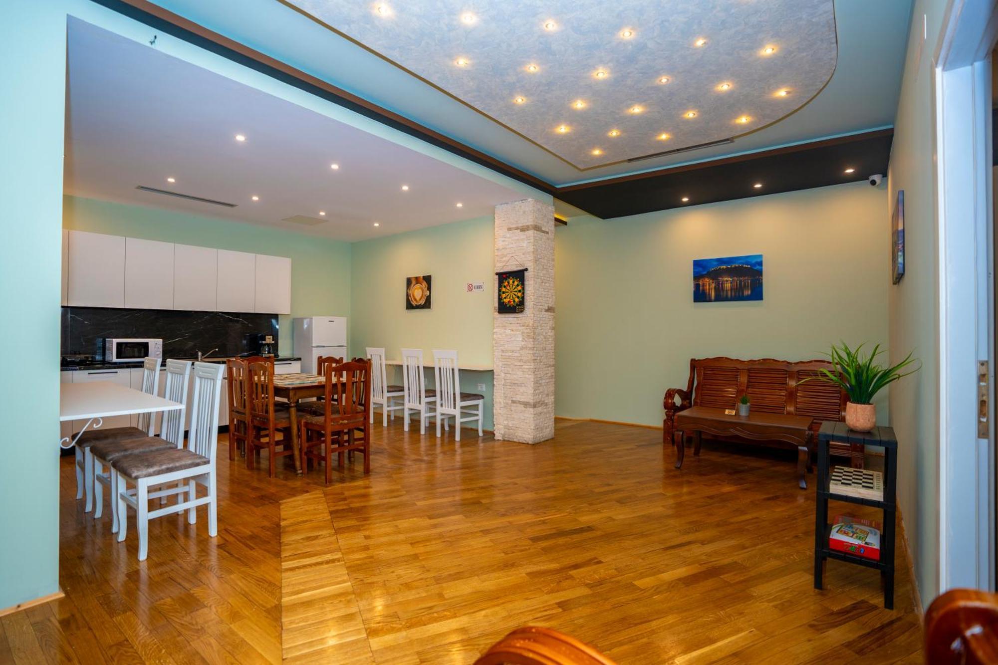 Terrace Hostel & Lounge Bar Shkodër Buitenkant foto